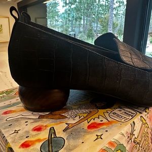 Jeffrey Campbell  Viona Pump